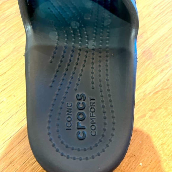 Youth Black Croc Slides size 4Y - Picture 2 of 3